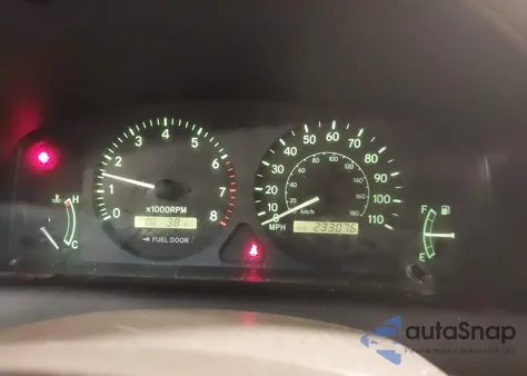 2001 Toyota Corolla Le z USA, uszkodzony, nr VIN 2T1BR12E61C453995